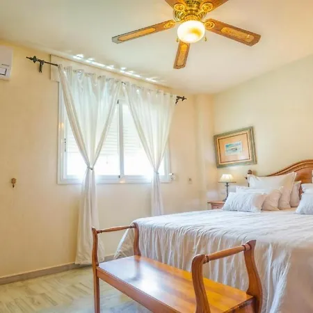 Apartment Silvia - Coastal Refuge Near The Beach Marbella